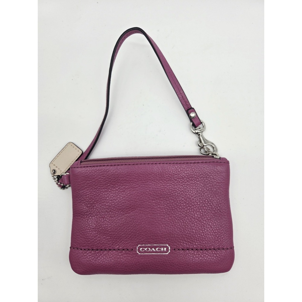 Coach‎ Small/Medium Pink Wristlet Pre Owned Wristlet Wallet Small handbag